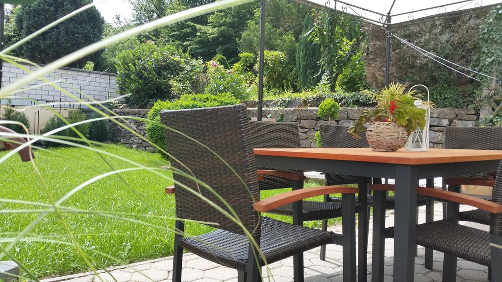 Gaestehaus Burgberg, Weinhaus Fries Kattenes Dış mekan fotoğraf