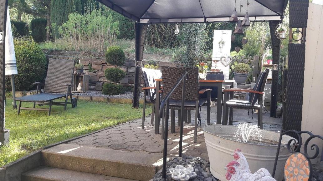 Gaestehaus Burgberg, Weinhaus Fries Kattenes Dış mekan fotoğraf