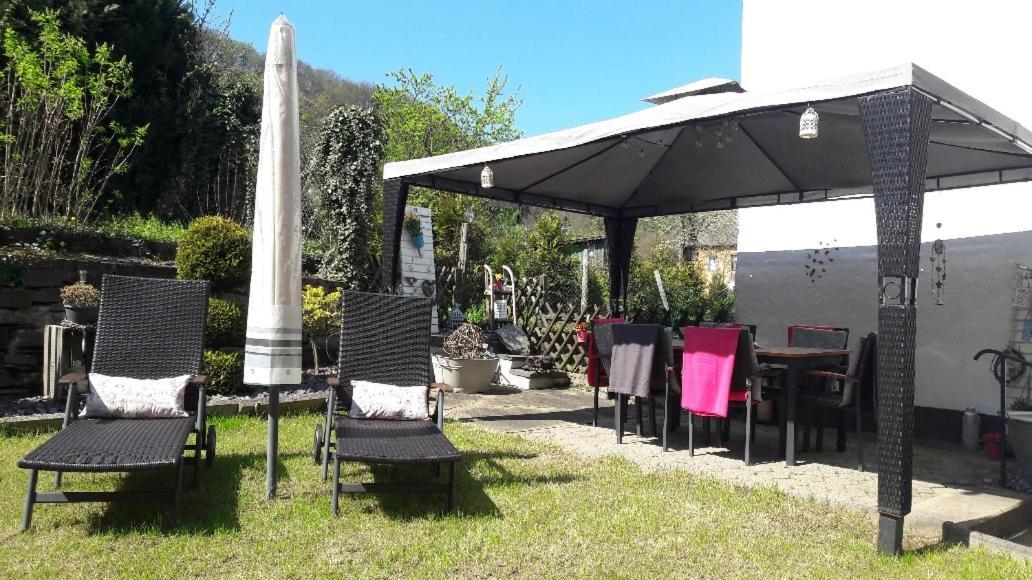 Gaestehaus Burgberg, Weinhaus Fries Kattenes Dış mekan fotoğraf
