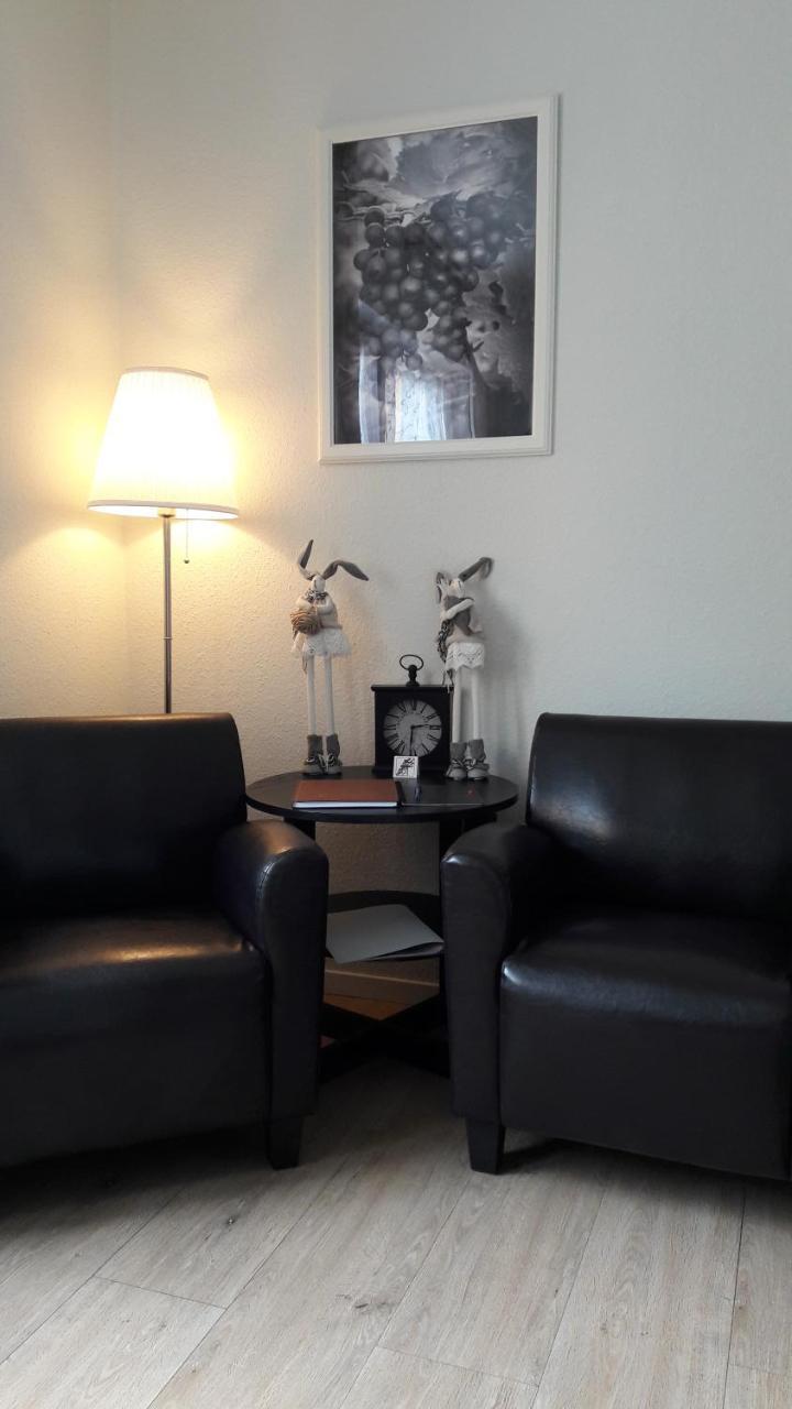 Gaestehaus Burgberg, Weinhaus Fries Kattenes Dış mekan fotoğraf
